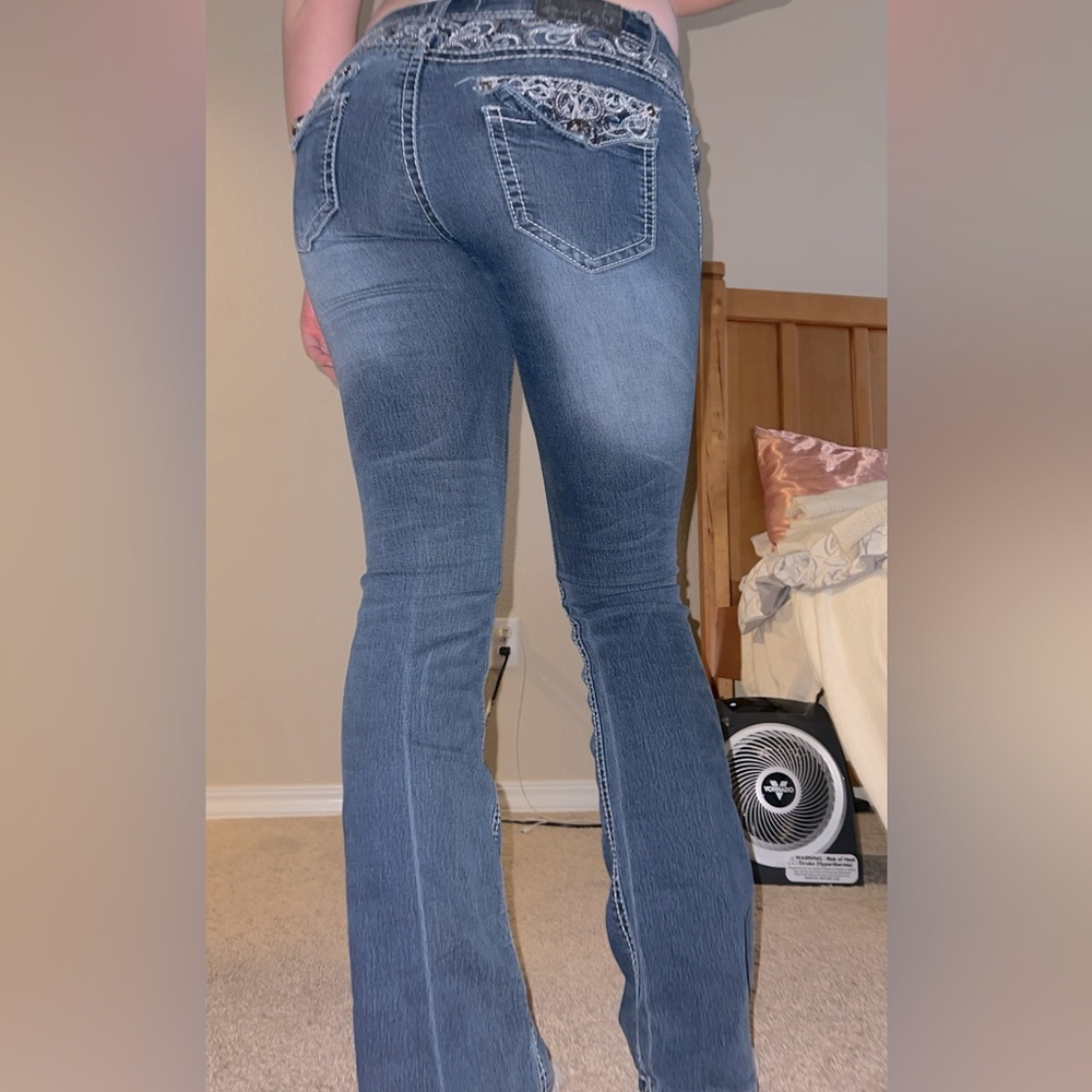 i’m selling vintage Miss Me Jeans!! They are thrifted and worn:)